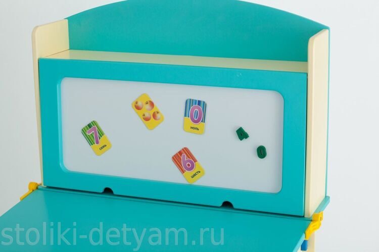 Детский столик с магнитной доской, салатово-голубой